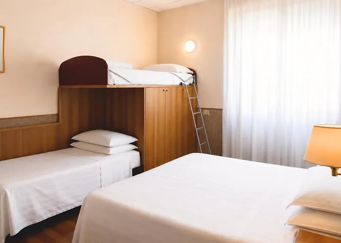 Phi Hotel Ambra